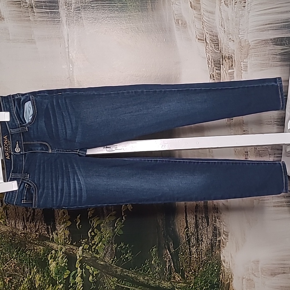 Arizona Jean Company Womens Juniors size 3 dark denim blue jeans skinny leg